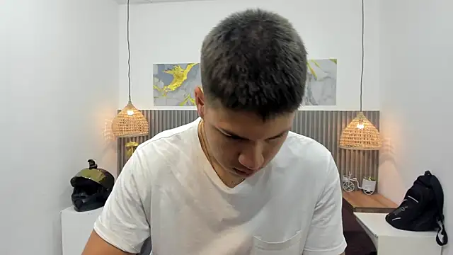 AlessandroFranco online show from 05-08-26, 01:49