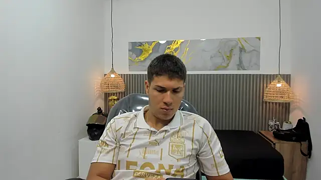 AlessandroFranco online show from 05-16-26, 01:21