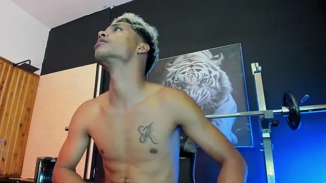 Snapshot of gregg-miller chatting on 03-13-26, 01:12 gregg-miller online show from 03-13-26, 01:12