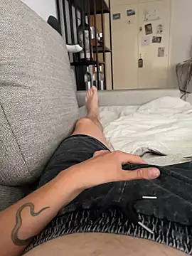 curvedlongdick online show from 06-27-26, 06:24