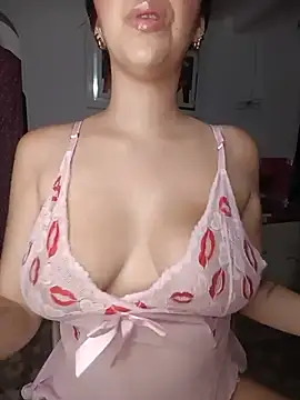 Kitty Loveee online show from 06-14-26, 10:23