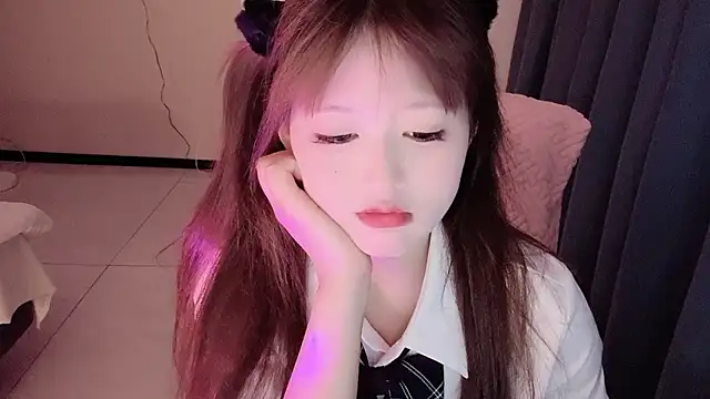 Snapshot of winnie-ww chatting on 05-01-26, 12:54 winnie-ww online show from 05-01-26, 12:54