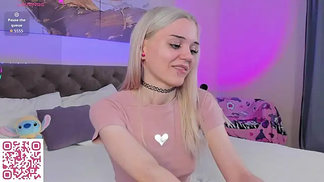 Mimi angels online show from 04-21-26, 01:42