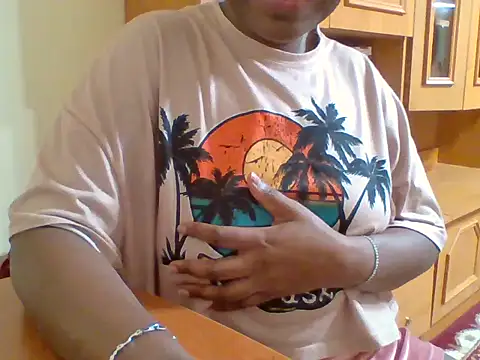 melaninebony2 online show from 03-25-26, 06:30