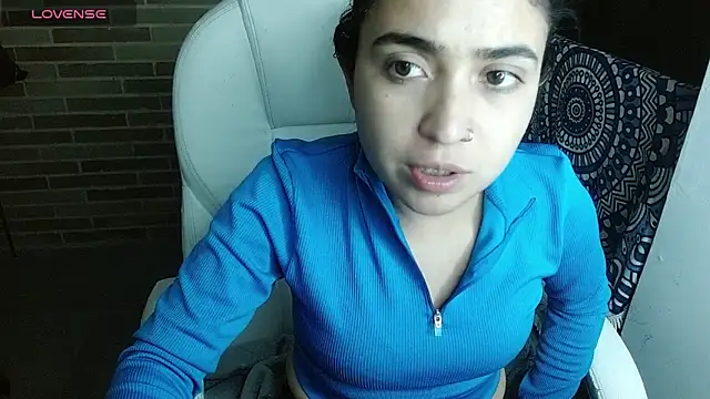 sweet-little online show from 04-10-26, 02:17