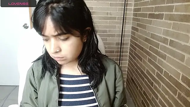 sweet-little online show from 06-10-26, 01:10