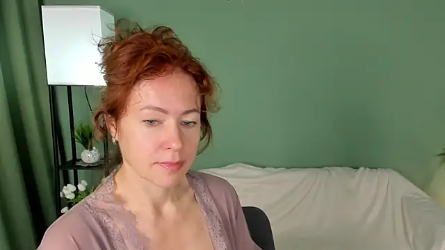 Snapshot of LeticiaRomano chatting on 07-10-26, 04:06 LeticiaRomano online show from 07-10-26, 04:06