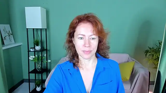 Snapshot of LeticiaRomano chatting on 07-15-26, 04:07 LeticiaRomano online show from 07-15-26, 04:07
