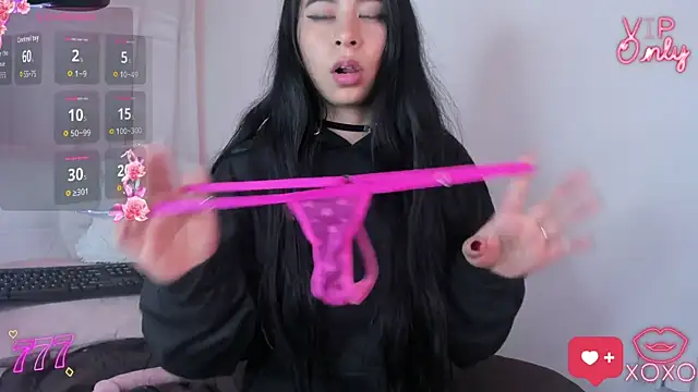 Lillypinky1 online show from 04-05-26, 03:42