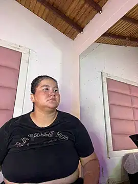Snapshot of AmaranttayLunay chatting on 07-21-26, 01:57 AmaranttayLunay online show from 07-21-26, 01:57