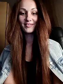 Snapshot of LunaCrystall chatting on 03-31-26, 04:40 LunaCrystall online show from 03-31-26, 04:40