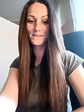 Snapshot of LunaCrystall chatting on 04-12-26, 04:12 LunaCrystall online show from 04-12-26, 04:12