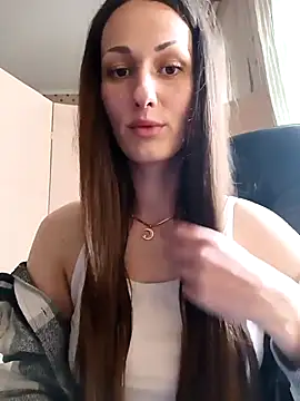 Snapshot of LunaCrystall chatting on 04-23-26, 01:24 LunaCrystall online show from 04-23-26, 01:24