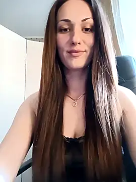 Snapshot of LunaCrystall chatting on 05-03-26, 04:02 LunaCrystall online show from 05-03-26, 04:02