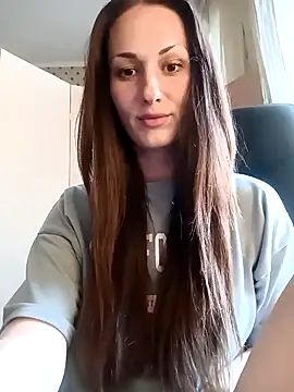 Snapshot of LunaCrystall chatting on 05-06-26, 04:12 LunaCrystall online show from 05-06-26, 04:12
