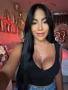 SaraValentina11 online show from 07-22-26, 09:50