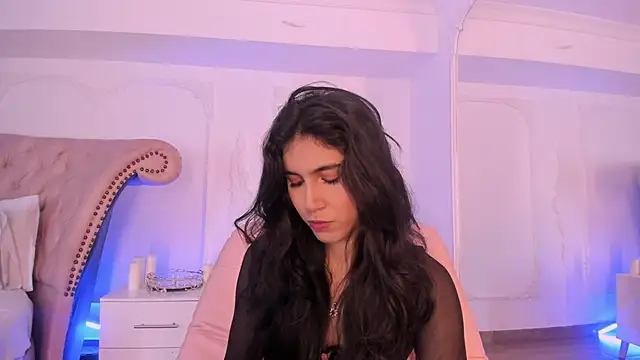 LucianaBlanco  online show from 05-19-26, 08:59