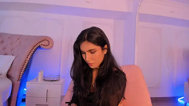 LucianaBlanco  online show from 05-23-26, 07:29