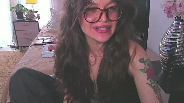 Tallulah Kinky online show from 04-16-26, 05:36
