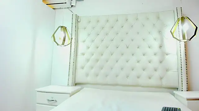 JEAN LEWIS2 online show from 04-01-26, 07:33