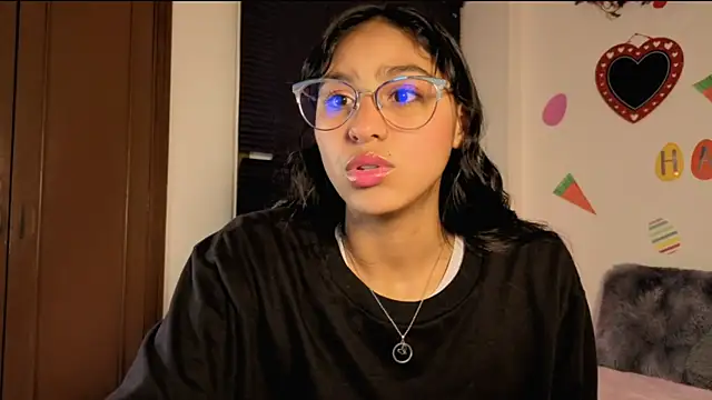 PaulaCutexs online show from 04-10-26, 03:12