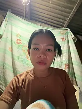 Snapshot of chinny1112 chatting on 06-18-26, 04:33 chinny1112 online show from 06-18-26, 04:33