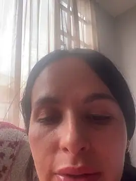leila moretti online show from 05-13-26, 04:37