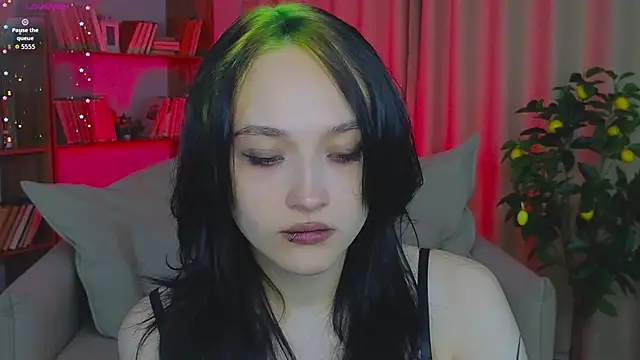 DarcyBlackwood online show from 04-18-26, 08:07