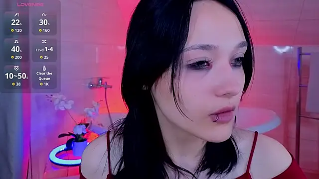 Snapshot of DarcyBlackwood chatting on 06-17-26, 01:30 DarcyBlackwood online show from 06-17-26, 01:30