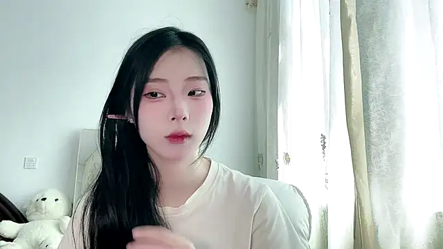 yiyibaby2026 online show from 05-17-26, 02:42