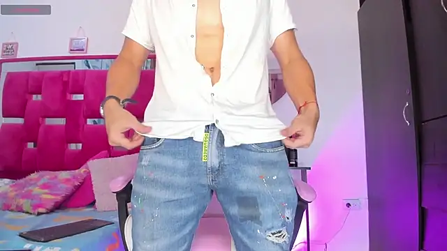 Christopher Harris  online show from 04-14-26, 01:00