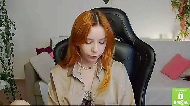 Snapshot of Rachel_lips chatting on 06-24-26, 08:02 Rachel lips online show from 06-24-26, 08:02