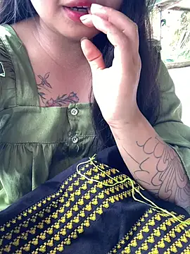 Snapshot of Motminhthoi chatting on 05-16-26, 06:32 Motminhthoi online show from 05-16-26, 06:32