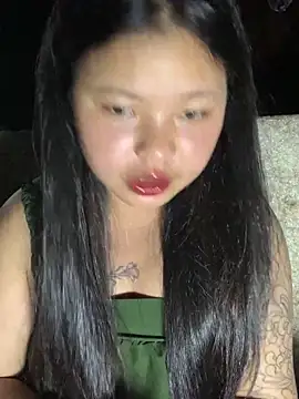 Snapshot of Motminhthoi chatting on 05-18-26, 12:55 Motminhthoi online show from 05-18-26, 12:55
