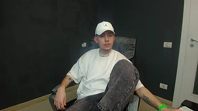 KrewVaughn online show from 03-15-26, 07:47