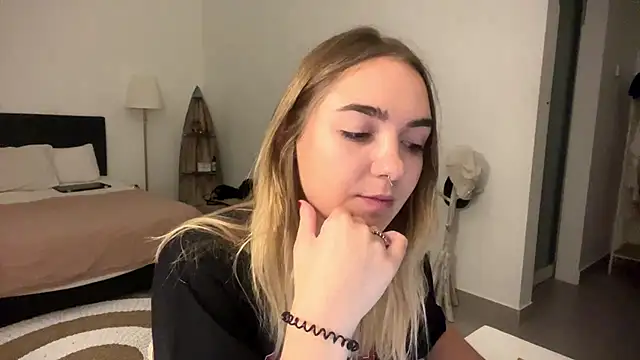 RoxyWet online show from 03-24-26, 07:41