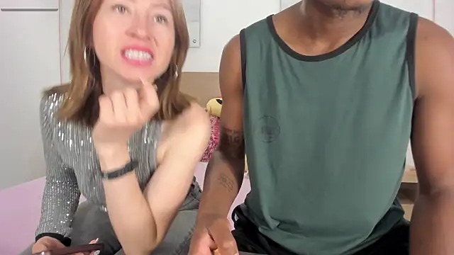 Ebony N Blonde online show from 04-07-26, 07:47