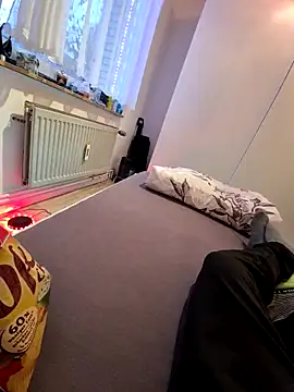 Snapshot of SuperMasaj42 chatting on 03-11-26, 04:57 SuperMasaj42 online show from 03-11-26, 04:57