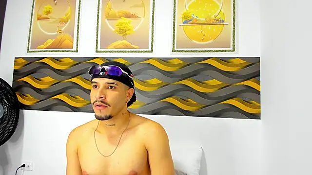 Leon Hotx online show from 04-10-26, 07:07