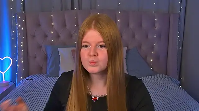 JessicaEmber online show from 04-07-26, 05:41