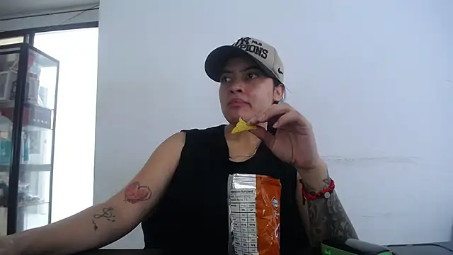 May-ana online show from 04-18-26, 07:18