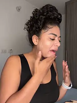 karlymonroe online show from 04-21-26, 08:44