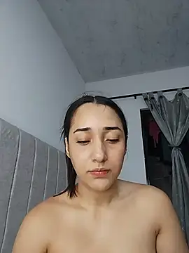 isabellaHill2 online show from 07-16-26, 04:51