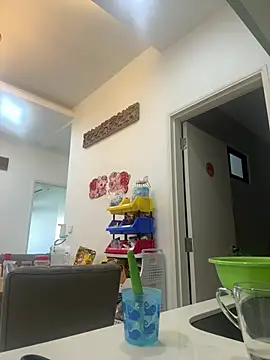 Cunzhangshibage02 online show from 04-18-26, 01:53