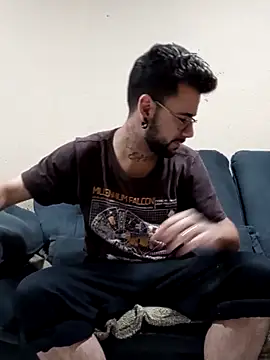 Snapshot of rab1sco chatting on 03-12-26, 03:01 rab1sco online show from 03-12-26, 03:01