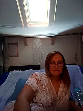 roxy 74 online show from 04-15-26, 08:54