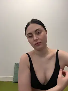 NoraLumi online show from 04-25-26, 06:27