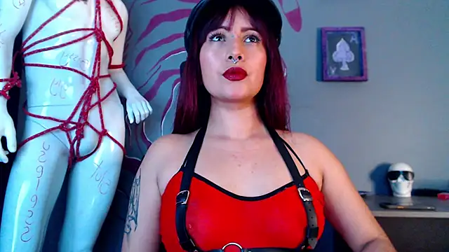 Regina Iris online show from 05-15-26, 12:17