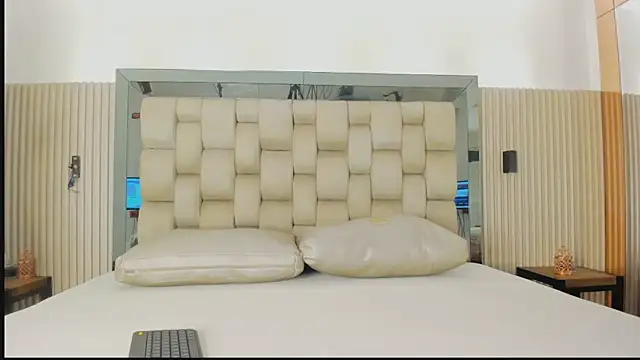 alika brown  online show from 03-17-26, 03:33