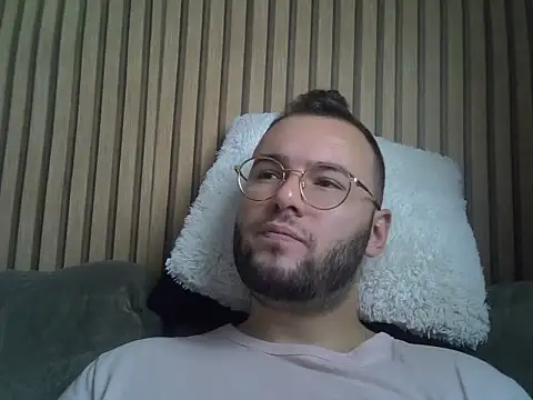 piazaocwb23 online show from 04-23-26, 04:42